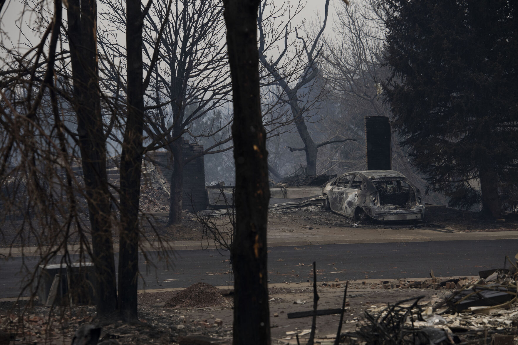 010122-news-fireaftermath 20.jpg